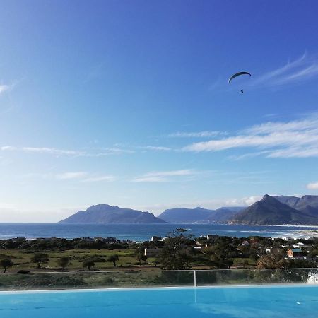 Mountain & Sea Apartments Kommetjie Exterior photo