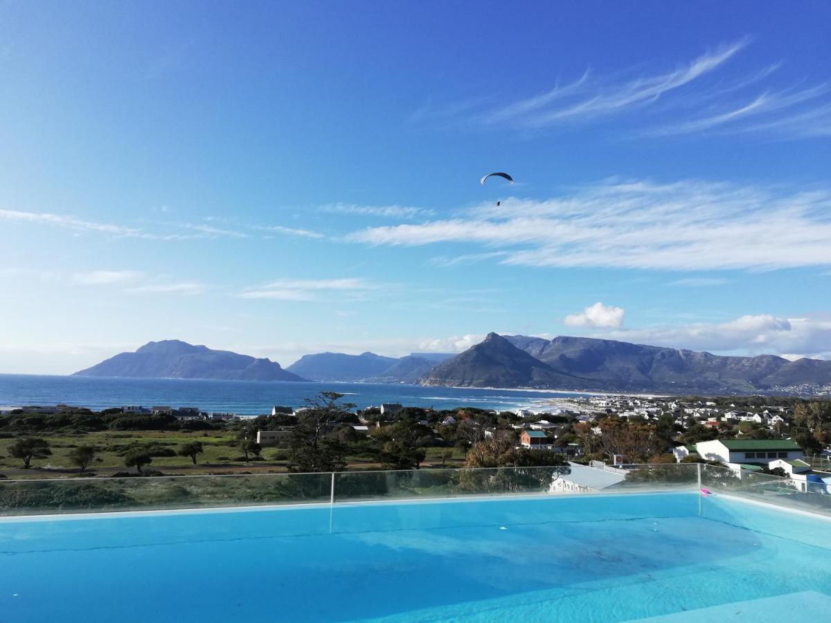 Mountain & Sea Apartments Kommetjie Exterior photo