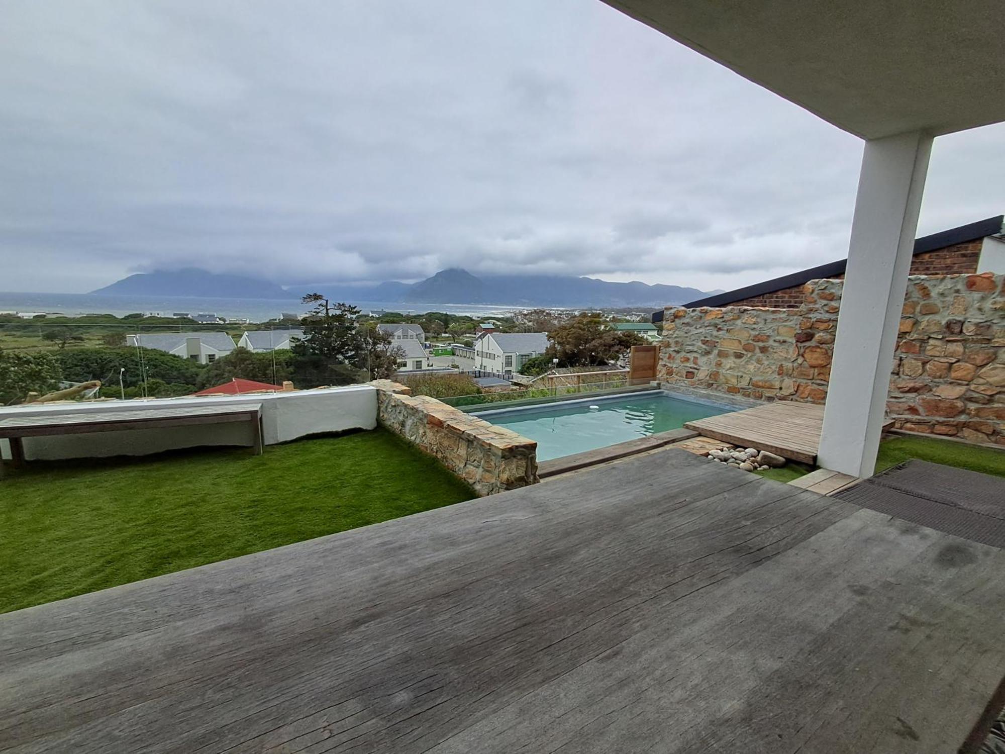 Mountain & Sea Apartments Kommetjie Exterior photo
